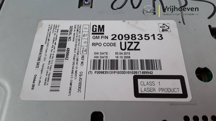 Reproductor de CD y radio de un Opel Meriva 1.7 CDTI 16V 2015