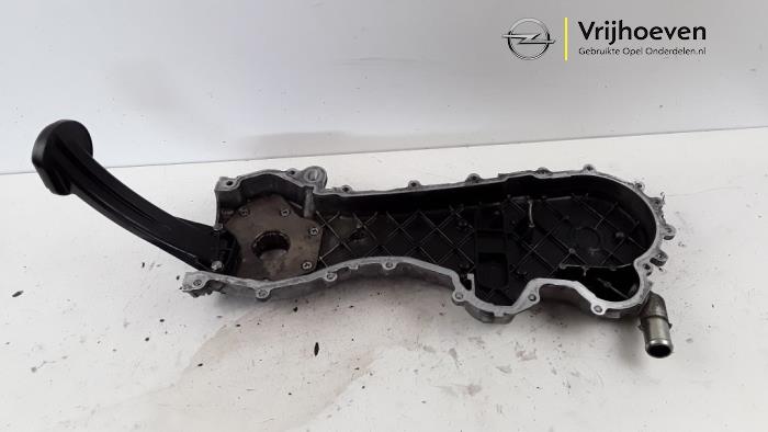 Usagé Couvercle de distribution Opel Combo 1.3 CDTI 16V ecoFlex Prix € 35,00 Règlement à la marge proposé par Autodemontage Vrijhoeven B.V.