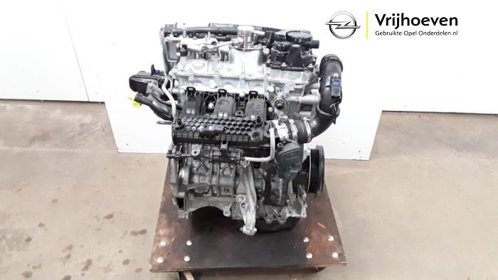 Motor de un Opel Corsa F (UB/UH/UP) 1.2 Turbo 12V 100 2020