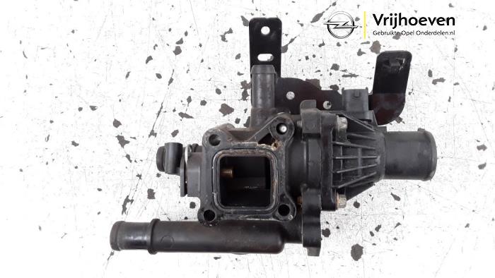 Coperchio Termostato Per Opel/Vauxhall – Astra H/J, Insignia, Meriva, Mokka, Zafira – OE 25192230