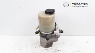 Used Power steering pump Opel Signum (F48) 2.2 DGI 16V Price € 125,00 Margin scheme offered by Autodemontage Vrijhoeven B.V.