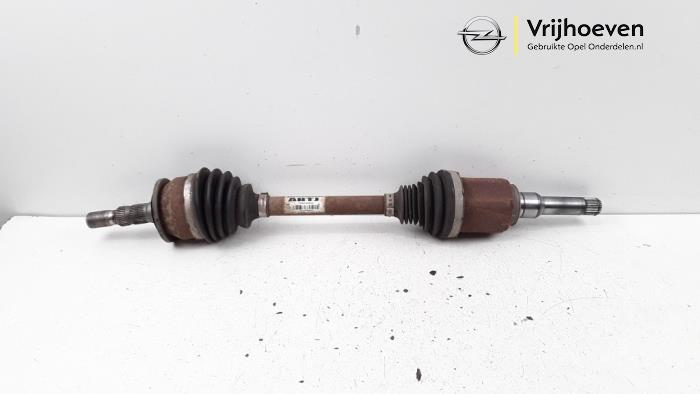 Arbre de transmission avant gauche d'un Opel Astra K 1.4 Turbo 16V 2017