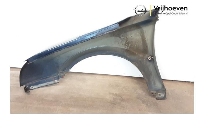 Front wing, right from a Opel Vectra C Caravan 2.2 DIG 16V 2004