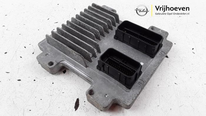 Used Engine management computer Opel Corsa D 1.0 Price € 100,00 Margin scheme offered by Autodemontage Vrijhoeven B.V.