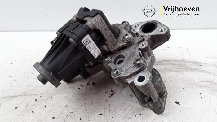 EGR valve from a Opel Corsa E 1.3 CDTi 16V ecoFLEX 2015