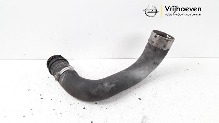 Gebrauchte Intercooler Schlauch Opel Astra K 1.0 SIDI Turbo 12V Preis € 30,00 Margenregelung angeboten von Autodemontage Vrijhoeven B.V.