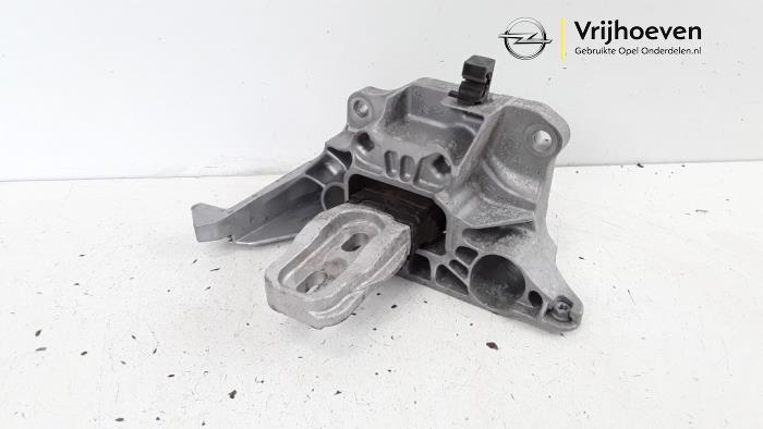 Used Engine mount Opel Corsa F (UB/UH/UP) 1.2 Turbo 12V 100 Price € 24,95 Margin scheme offered by Autodemontage Vrijhoeven B.V.