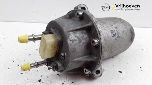 Usagé Boîtier de filtre carburant Opel Combo 1.3 CDTI 16V ecoFlex Prix € 30,00 Règlement à la marge proposé par Autodemontage Vrijhoeven B.V.