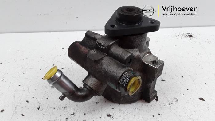 Usagé Pompe de direction Opel Combo 1.3 CDTI 16V ecoFlex Prix € 30,00 Règlement à la marge proposé par Autodemontage Vrijhoeven B.V.