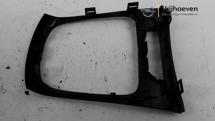 Dashboard frame from a Opel Astra K 1.0 SIDI Turbo 12V 2017