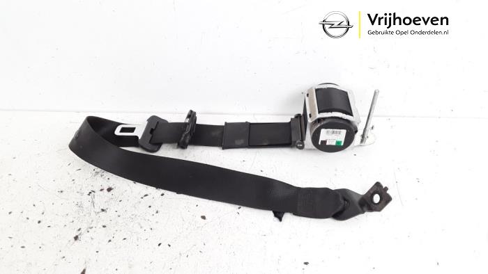 Front seatbelt, right from a Opel Zafira (M75) 1.6 16V 2005