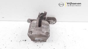Used Rear brake calliper, right Opel Combo Cargo 1.6 CDTI 100 Price € 80,00 Margin scheme offered by Autodemontage Vrijhoeven B.V.