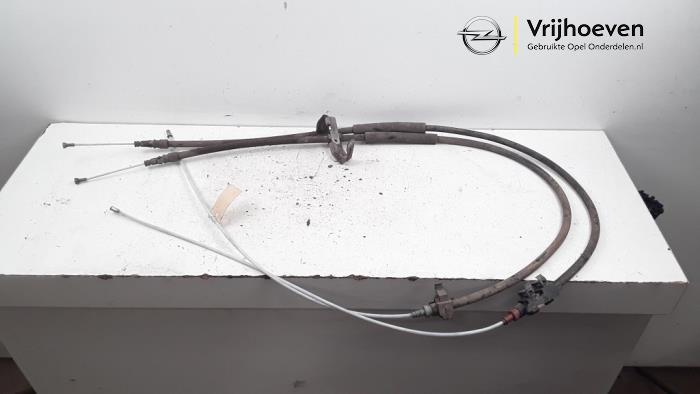 Cable de freno de mano de un Opel Combo Cargo 1.6 CDTI 100 2019