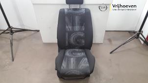 Używane Fotel prawy Opel Agila (B) 1.2 16V Cena € 50,00 Procedura marży oferowane przez Autodemontage Vrijhoeven B.V.