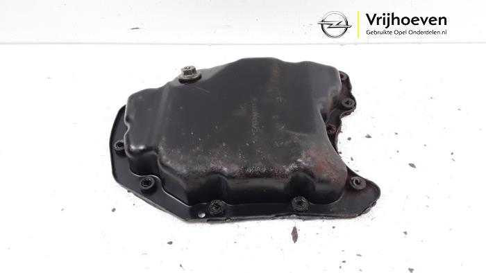 Usagé Couvercle carter Opel Corsa E 1.0 SIDI Turbo 12V Prix € 40,00 Règlement à la marge proposé par Autodemontage Vrijhoeven B.V.