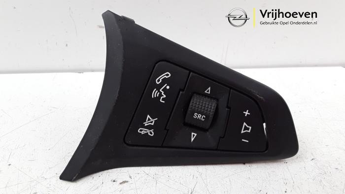 Steering wheel mounted radio control from a Opel Corsa E 1.0 SIDI Turbo 12V 2017