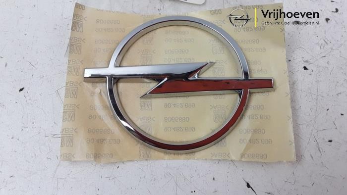 Emblem from a Opel Tigra (75) 1.4i 16V 1996