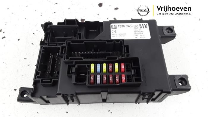 Fuse box from a Opel Corsa D 1.4 16V Twinport 2011