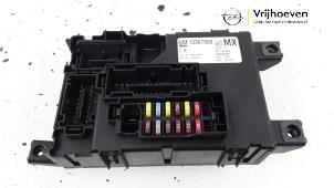 Used Fuse box Opel Corsa D 1.4 16V Twinport Price € 100,00 Margin scheme offered by Autodemontage Vrijhoeven B.V.