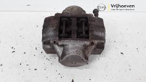 Used Rear brake calliper, left Opel Omega B (25/26/27) 2.6 V6 24V Price € 25,00 Margin scheme offered by Autodemontage Vrijhoeven B.V.