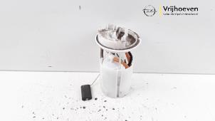 Usagé Pompe carburant électrique Opel Corsa E 1.4 Turbo 16V Prix € 75,00 Règlement à la marge proposé par Autodemontage Vrijhoeven B.V.
