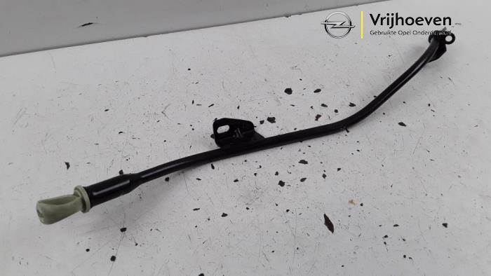 Gebrauchte Ölmessstab Opel Crossland (X) 1.2 Turbo 12V Euro 6 Preis € 10,00 Margenregelung angeboten von Autodemontage Vrijhoeven B.V.