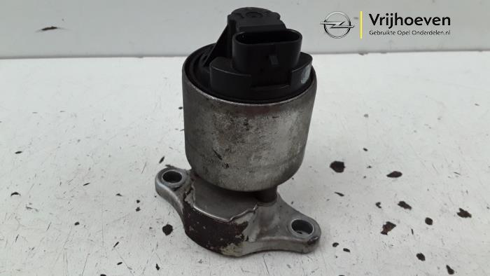 EGR valve from a Opel Antara (LA6) 2.4 16V 4x4 2007