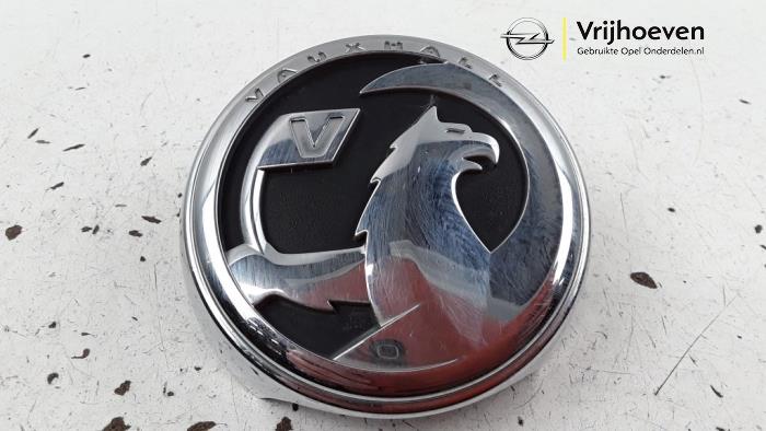 Manija del portón trasero de un Opel Astra K 1.0 Turbo 12V 2017