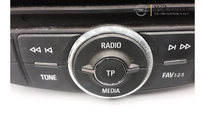 Module radio d'un Opel Adam 1.0 Ecotec 12V SIDI Turbo 2015