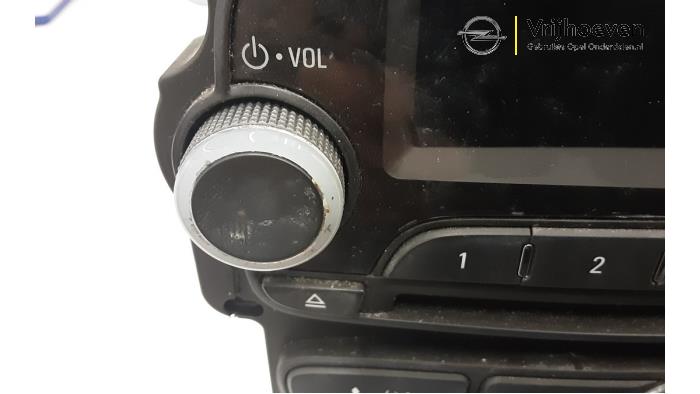 Module radio d'un Opel Adam 1.0 Ecotec 12V SIDI Turbo 2015
