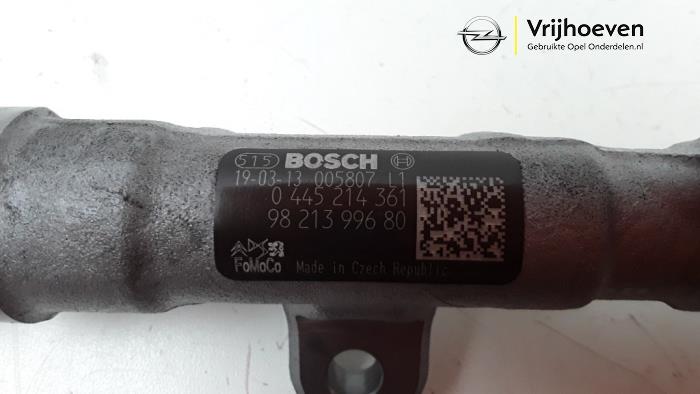 Fuel injector nozzle from a Opel Grandland/Grandland X 1.5 CDTI 130 2019