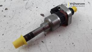 Used Injector (petrol injection) Opel Astra K 1.4 Turbo 16V Price € 45,00 Margin scheme offered by Autodemontage Vrijhoeven B.V.