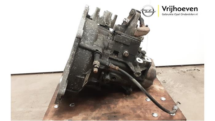 Gearbox from a Opel Karl 1.0 12V 2015