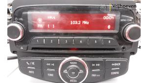 Usagé Radio/Lecteur CD Opel Adam 1.2 16V Prix € 50,00 Règlement à la marge proposé par Autodemontage Vrijhoeven B.V.