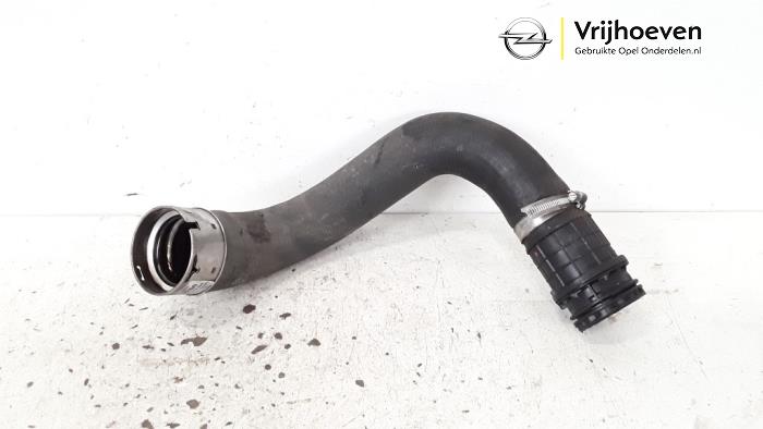 Intercooler hose from a Opel Astra K 1.0 SIDI Turbo 12V 2016