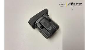 Przelacznik LPG z Opel Astra J (PC6/PD6/PE6/PF6) 1.4 Turbo 16V 2012