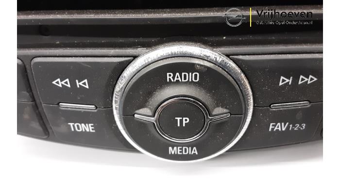 Radio Modul van een Opel Adam 1.4 16V Bi-Fuel Ecoflex 2016