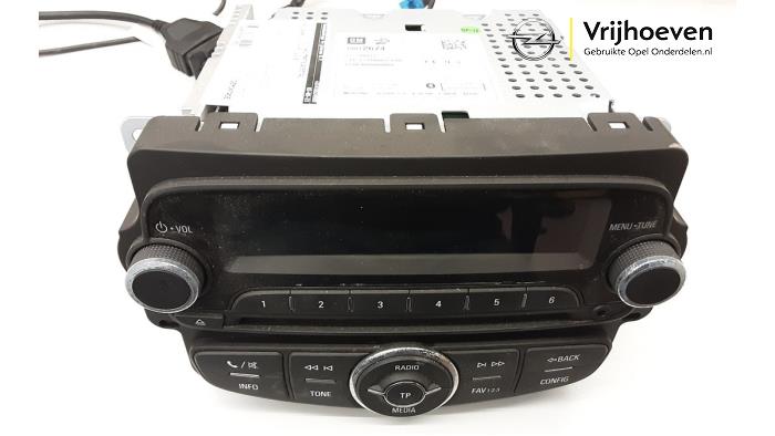 Radio Modul van een Opel Adam 1.4 16V Bi-Fuel Ecoflex 2016