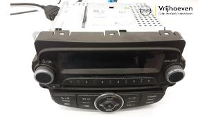 Gebrauchte Radio Modul Opel Adam 1.4 16V Bi-Fuel Ecoflex Preis € 125,00 Margenregelung angeboten von Autodemontage Vrijhoeven B.V.