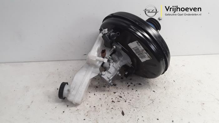 Usagé Servo frein Opel Mokka 1.2 Turbo 12V Prix € 150,00 Règlement à la marge proposé par Autodemontage Vrijhoeven B.V.