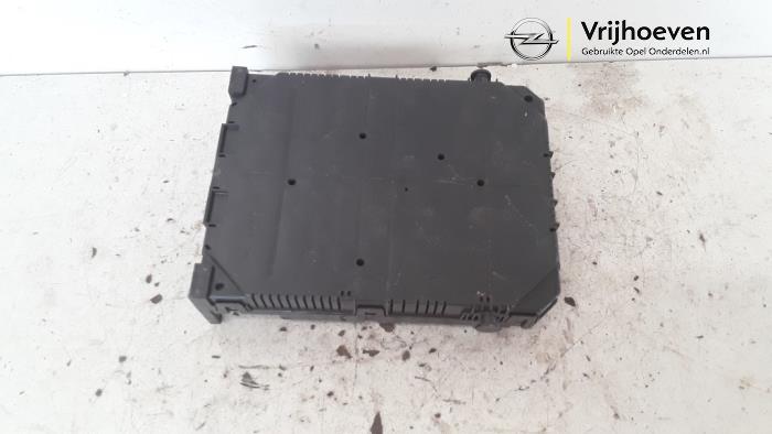 Säkringsbox från en Opel Mokka 1.2 Turbo 12V 2021