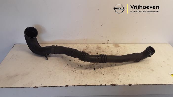 Usagé Tube intercooler Opel Astra J (PC6/PD6/PE6/PF6) 1.3 CDTI 16V EcoFlex Prix € 25,00 Règlement à la marge proposé par Autodemontage Vrijhoeven B.V.