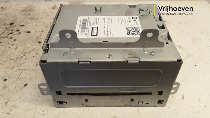 Używane Modul radiowy Opel Astra J (PC6/PD6/PE6/PF6) 1.3 CDTI 16V EcoFlex Cena € 150,00 Procedura marży oferowane przez Autodemontage Vrijhoeven B.V.