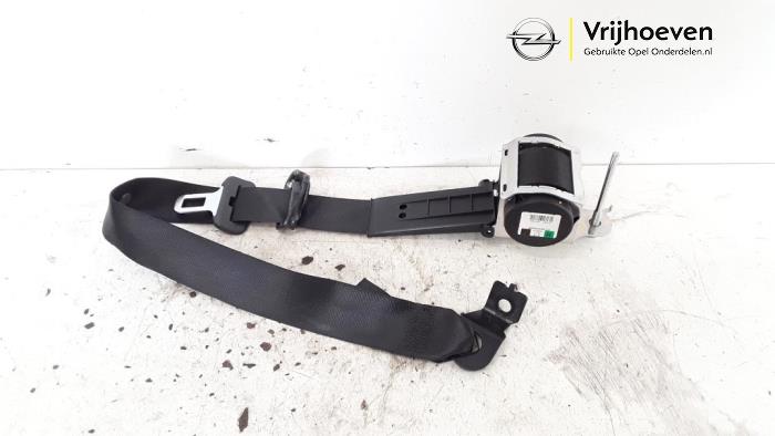 Front seatbelt, right from a Opel Zafira (M75) 2.2 16V Direct Ecotec 2007