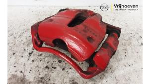 Used Front brake calliper, right Opel Tigra Twin Top 1.4 16V Price € 30,00 Margin scheme offered by Autodemontage Vrijhoeven B.V.