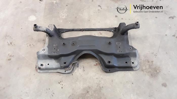 Gebrauchte Subframe Opel Combo 1.3 CDTI 16V ecoFlex Preis € 70,00 Margenregelung angeboten von Autodemontage Vrijhoeven B.V.