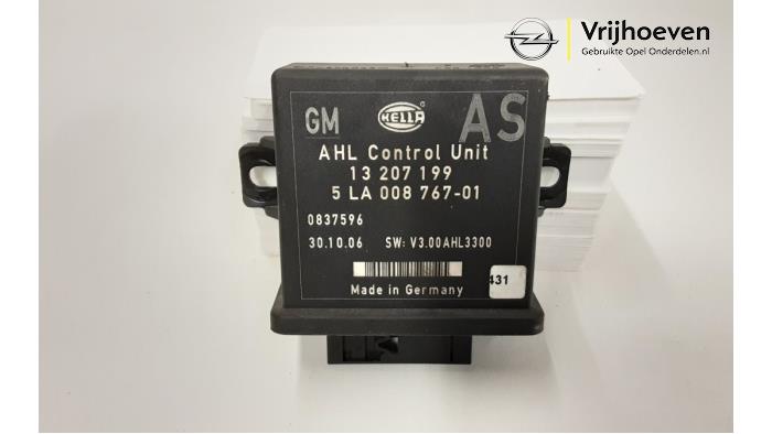 Usagé Module (divers) Opel Astra H Twin Top (L67) 1.8 16V Prix € 50,00 Règlement à la marge proposé par Autodemontage Vrijhoeven B.V.
