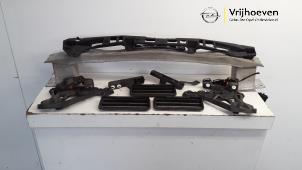Używane Rama zderzaka tyl Opel Astra J GTC (PD2/PF2) 1.6 Turbo 16V Cena € 75,00 Procedura marży oferowane przez Autodemontage Vrijhoeven B.V.