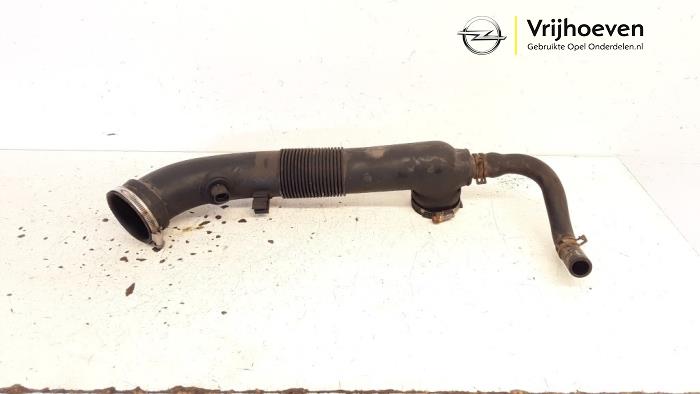Air intake hose from a Opel Corsa D 1.4 16V Twinport 2008
