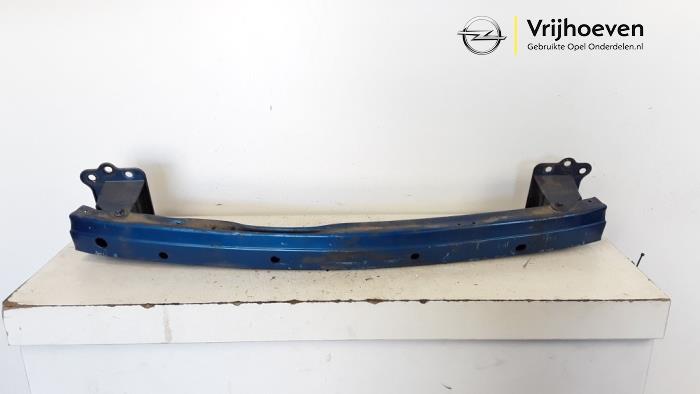 Front bumper frame from a Opel Tigra Twin Top 1.4 16V 2004